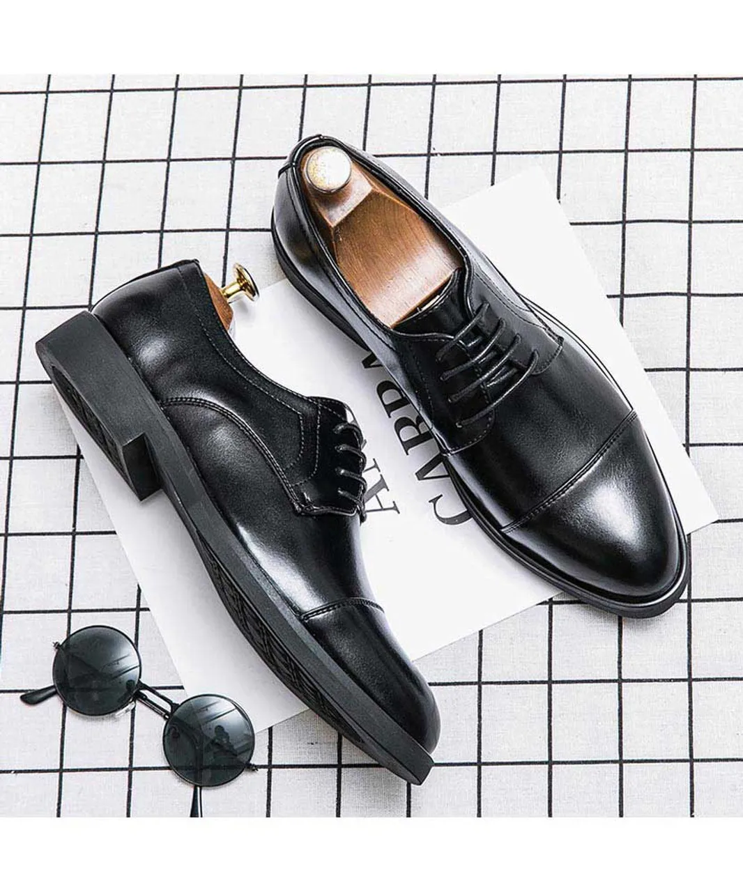 Black derby dress shoe in plain 2088