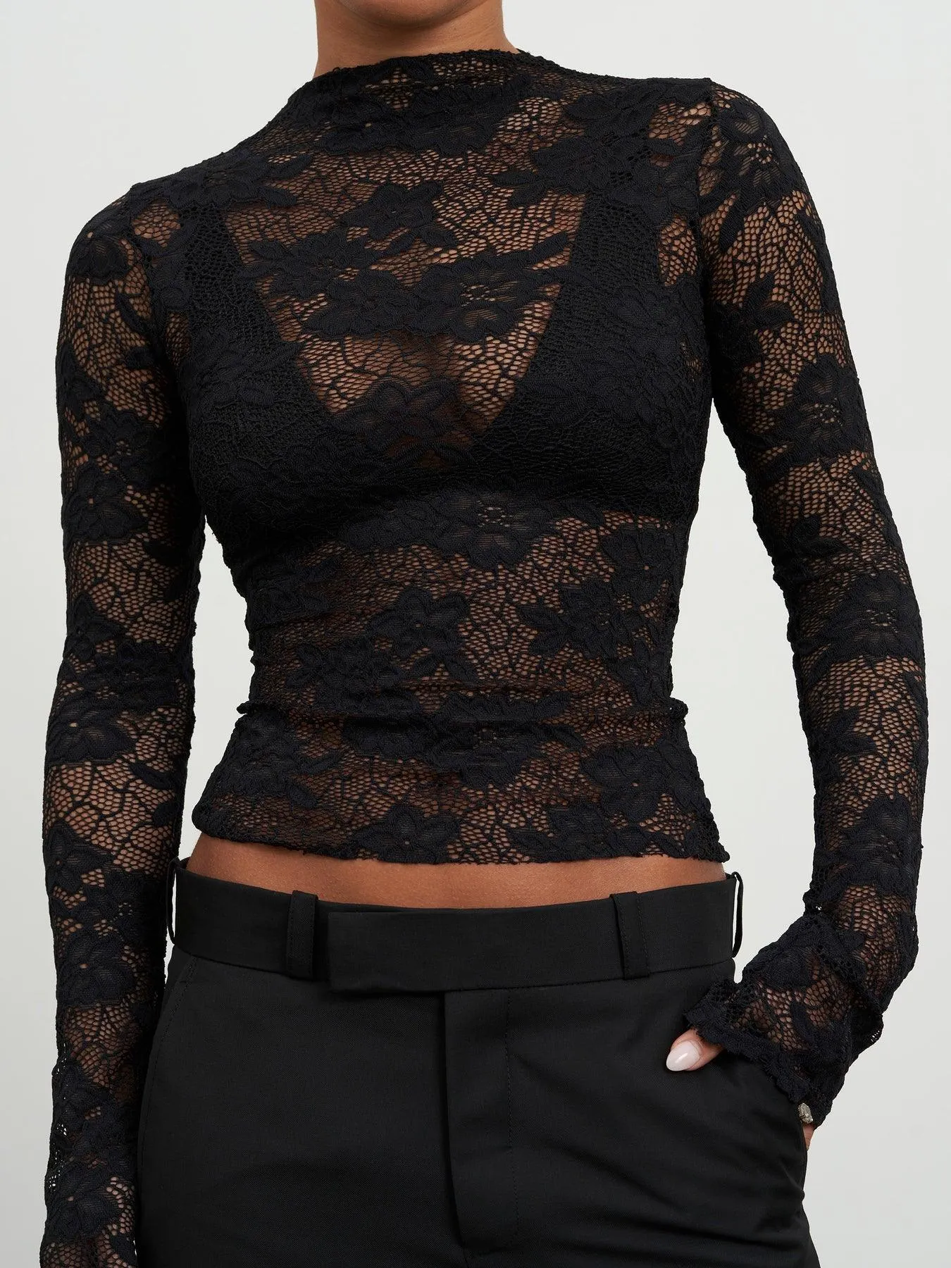 Esteila Top - Black Lace