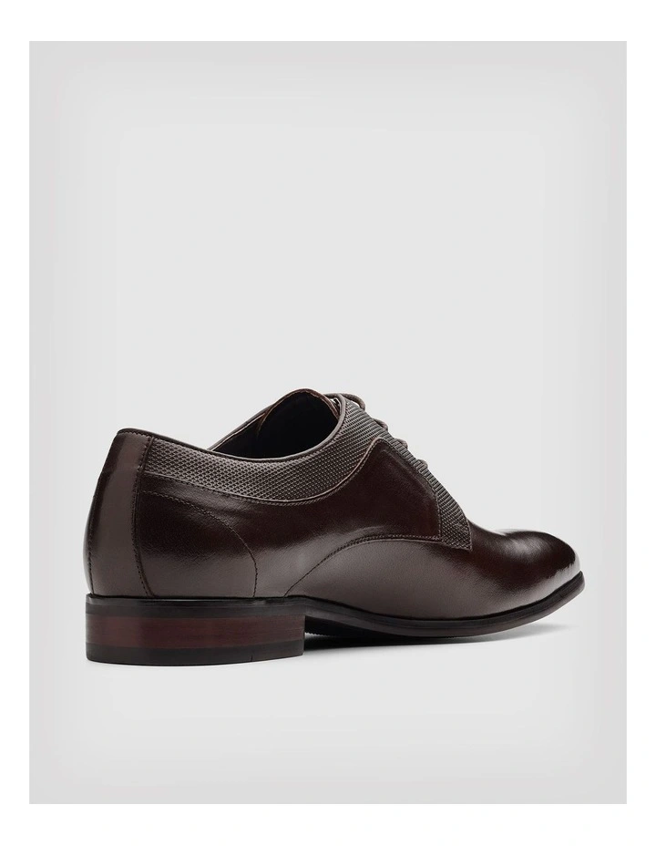 Leather Derby Dress Shoe in Brown