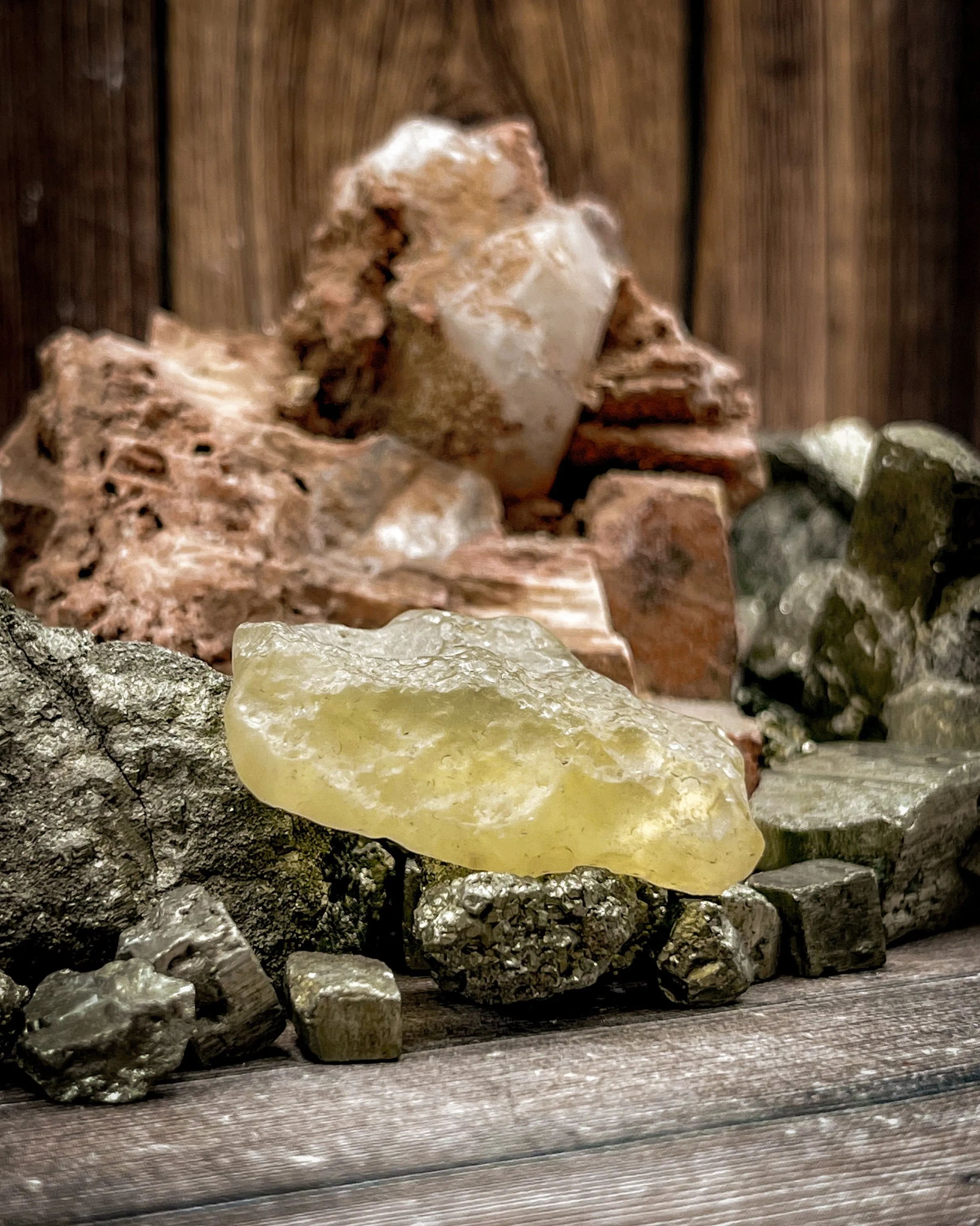 Libyan Gold Tektite, 8.5g