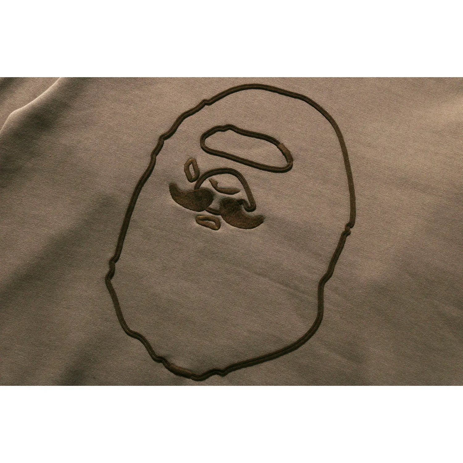 MR. BATHING APE EMBROIDERY CREWNECK MENS