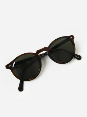     OLIVER PEOPLES  Gregory Peck Sunglasses    