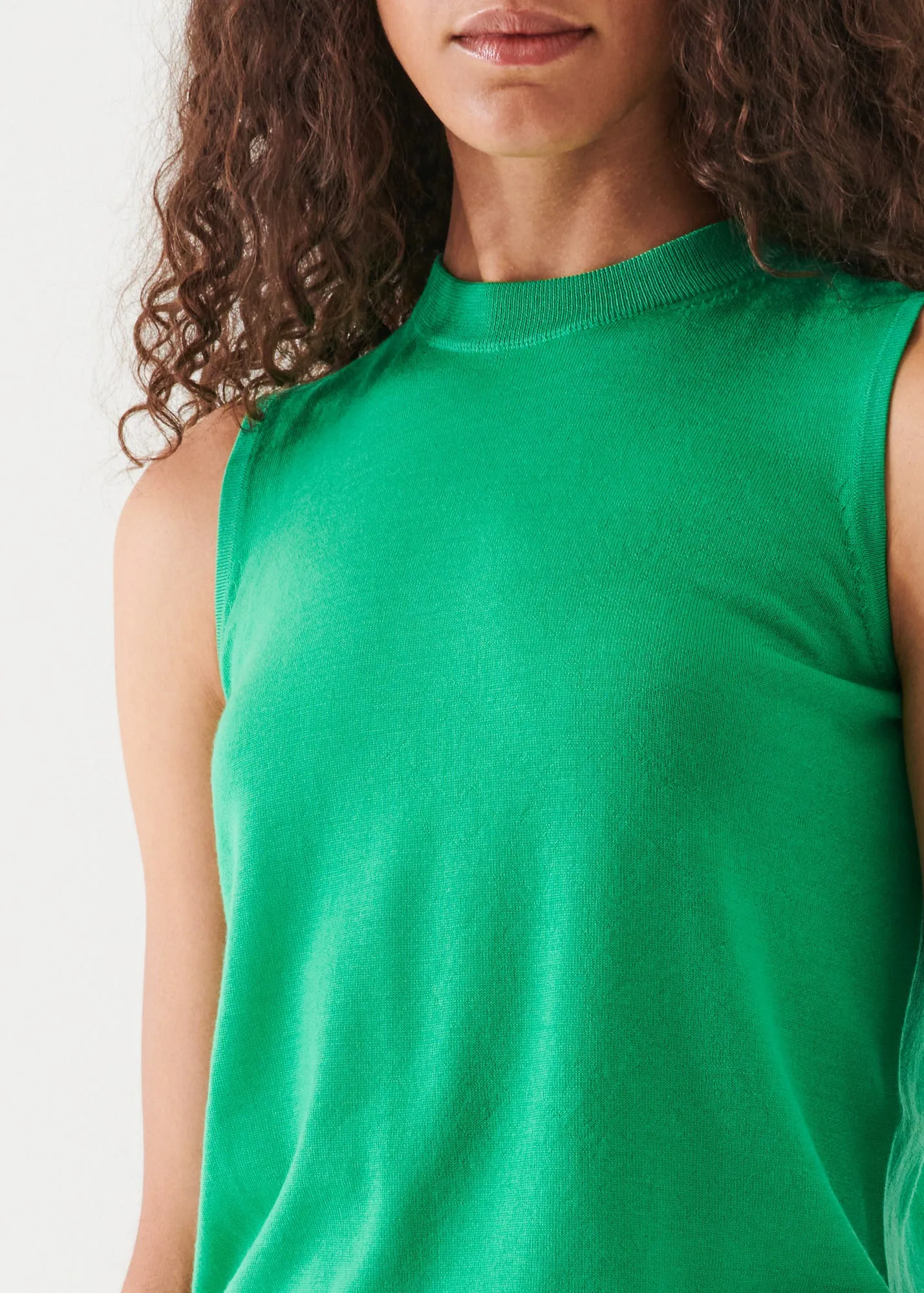 SUPERFINE MERINO CREW TANK