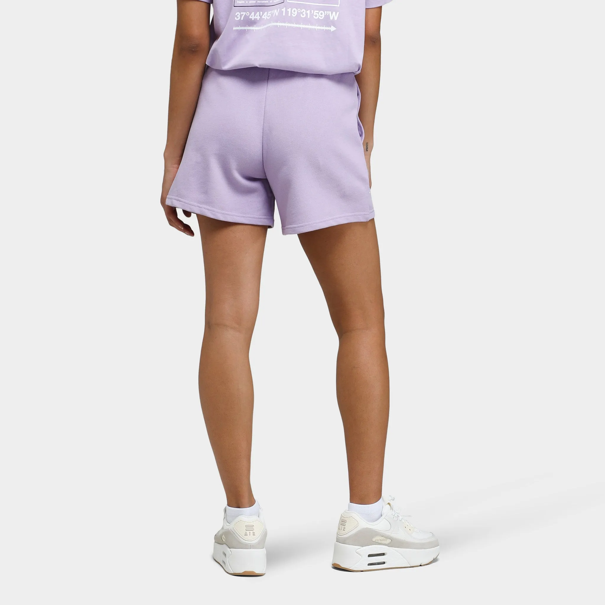 The North Face Women's Coordinates Graphic Shorts / Lite Lilac