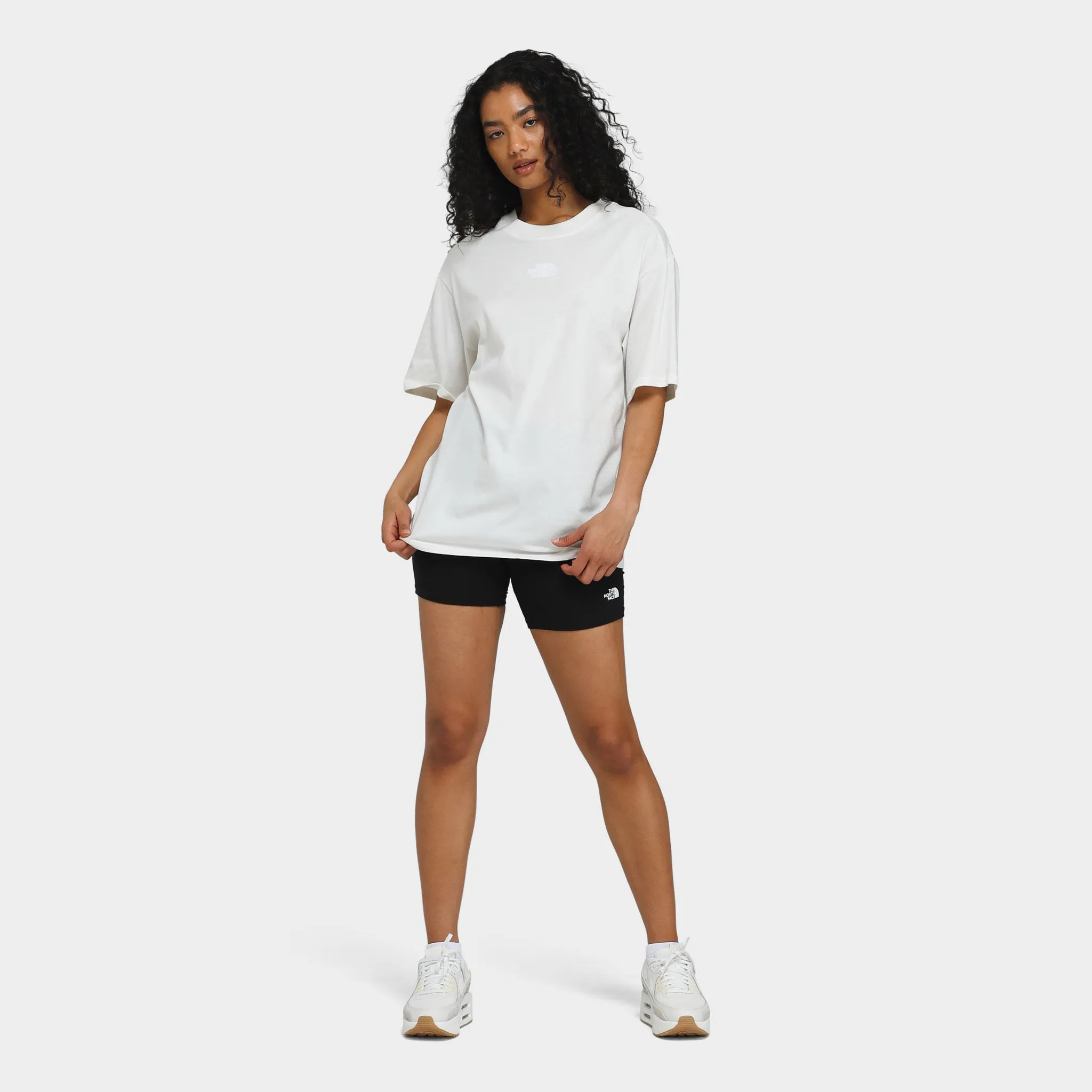 The North Face Women's Evolution Oversized T-shirt / White Dune