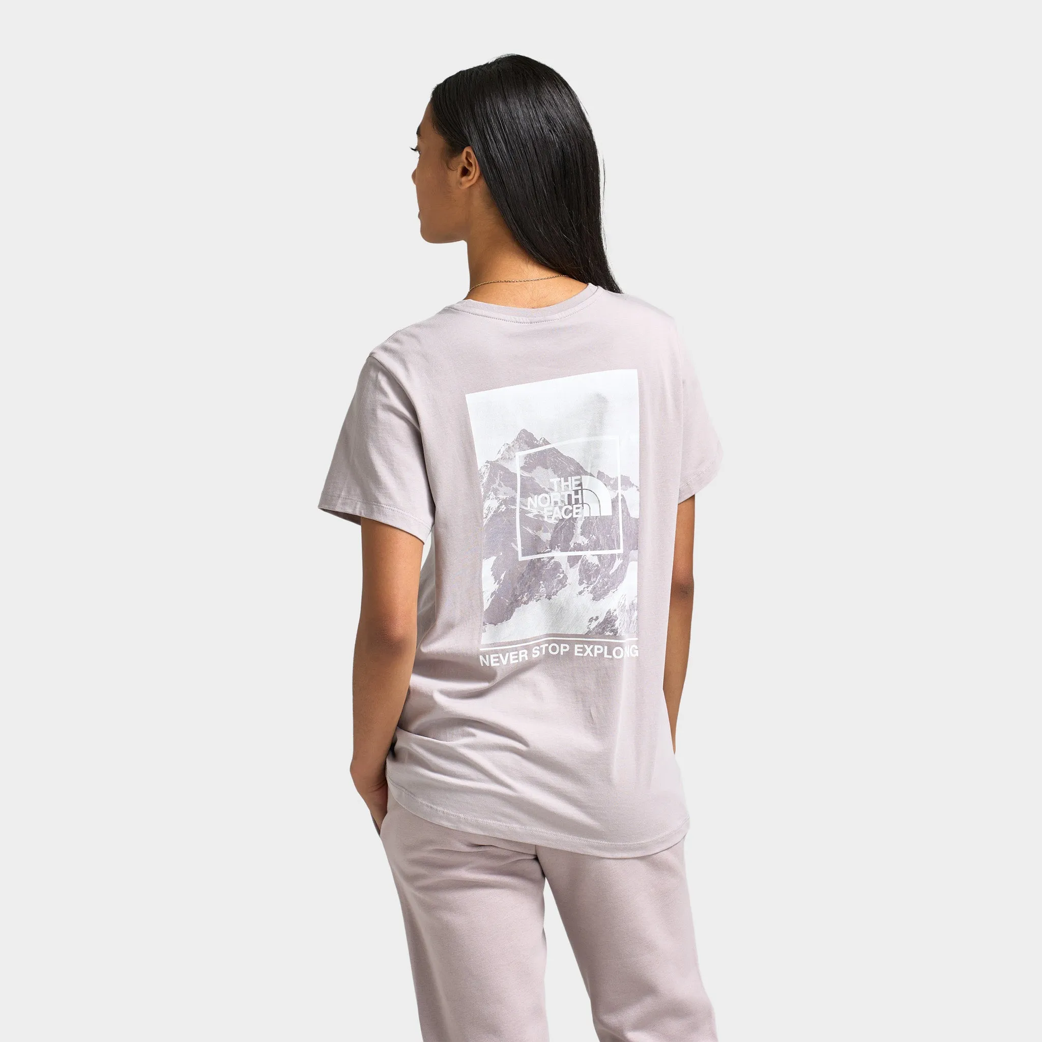 The North Face Women's Relaxed Mountain Photo T-Shirt / Moonstone Grey