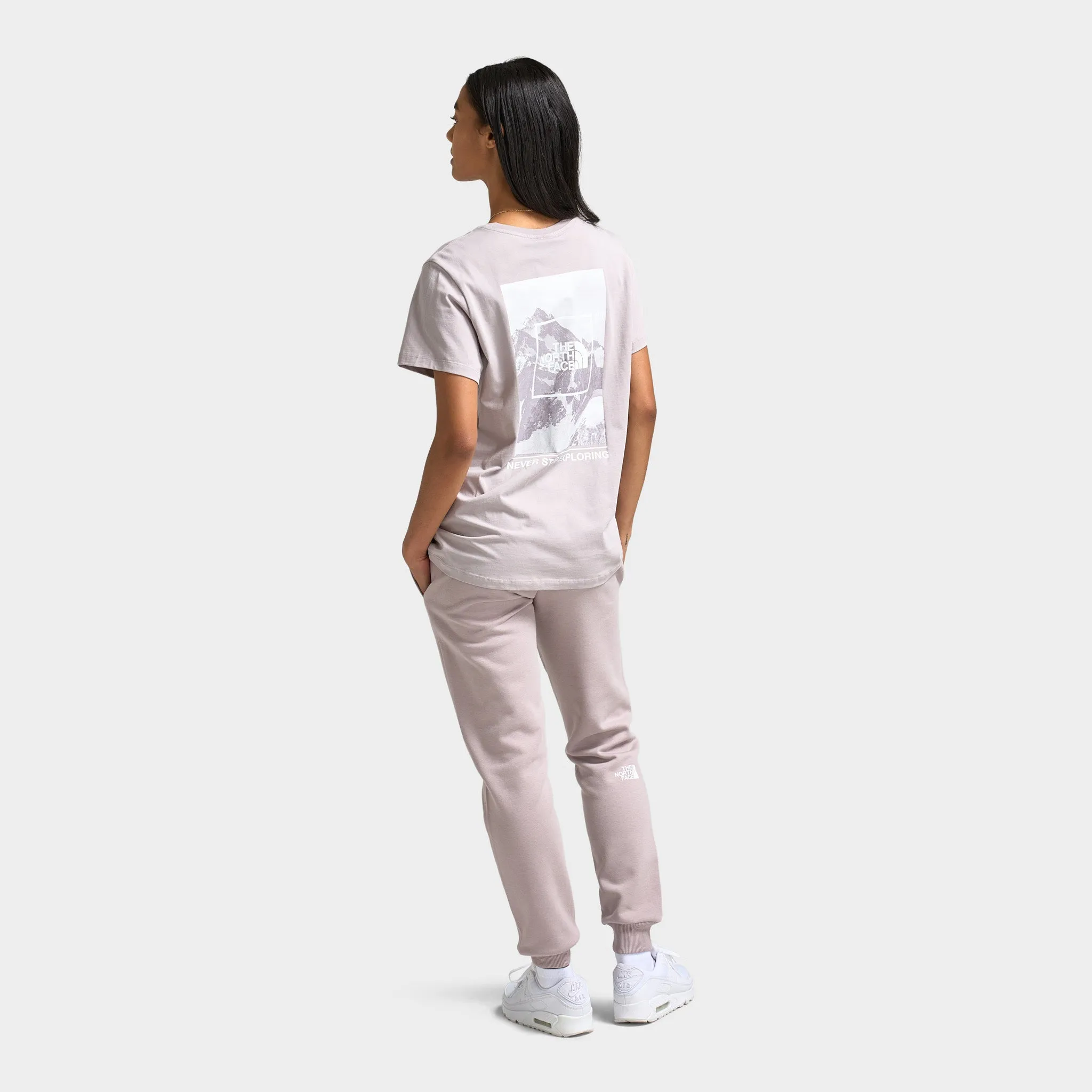 The North Face Women's Relaxed Mountain Photo T-Shirt / Moonstone Grey