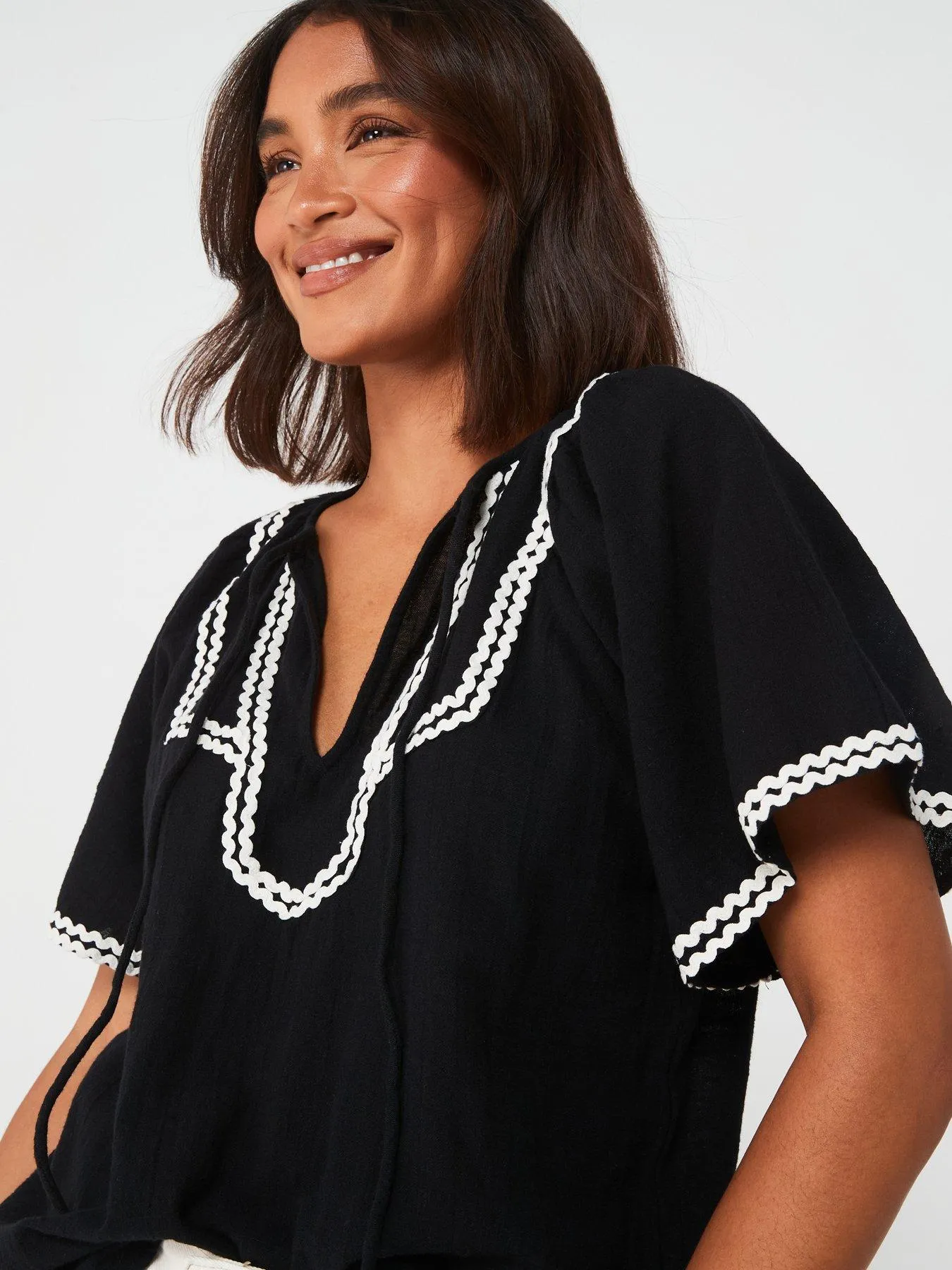 Vila Stitch Detail Blouse - Black