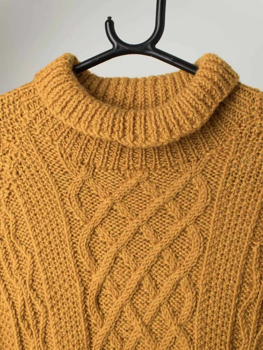 Vintage hand knitted mustard yellow wool cable knit jumper – Small / Medium