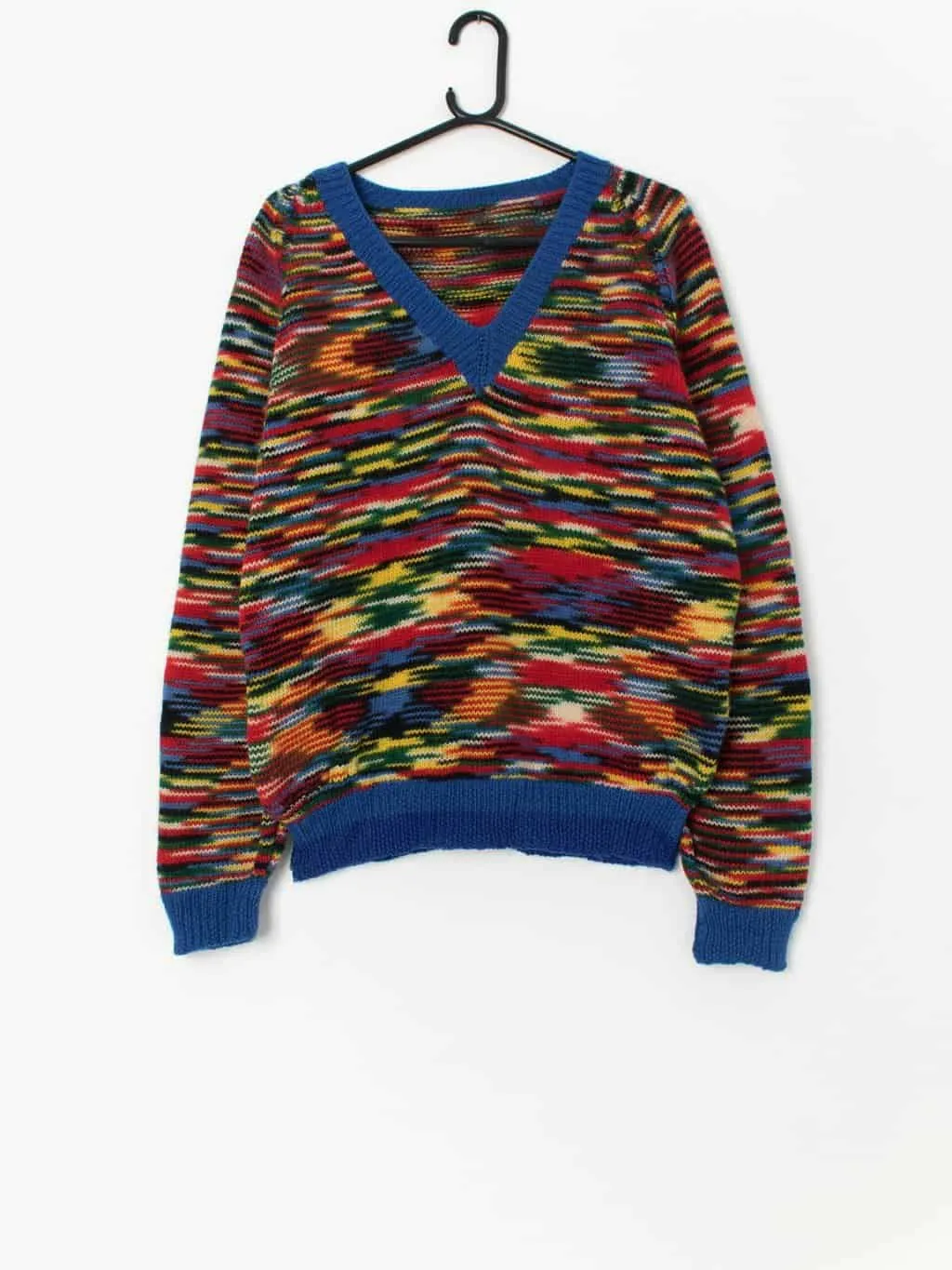 Vintage men’s multi-coloured handknitted jumper – Small / Medium